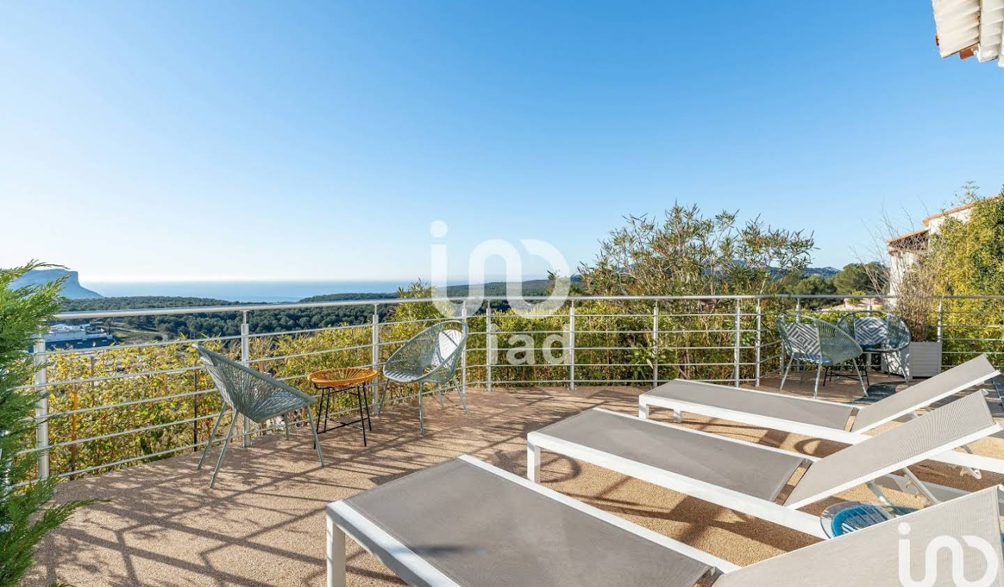 House with pool and terrace Carnoux-en-Provence