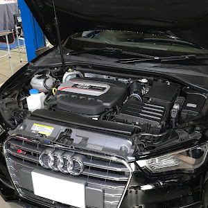 S3 セダン