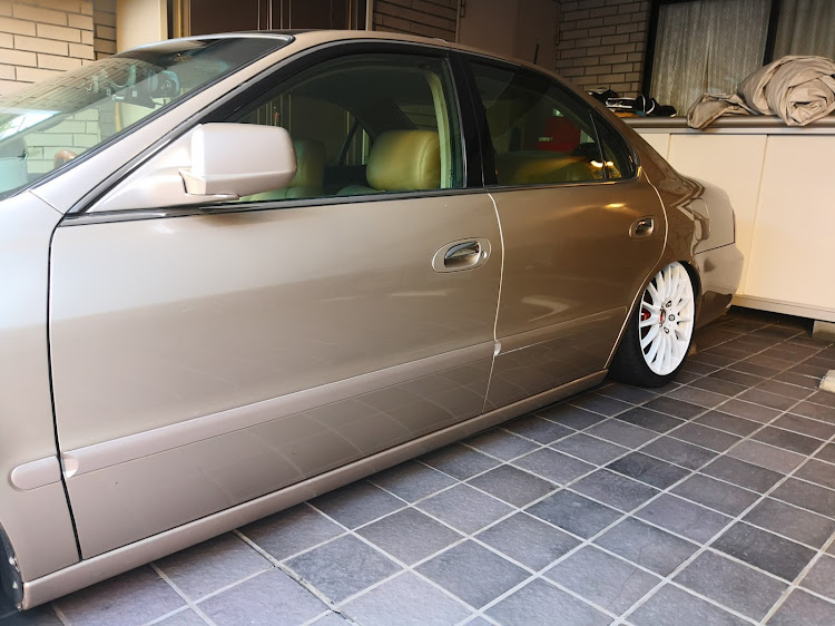 セイバーのホイール交換・DIY・車高調整・洗車に関するカスタム事例の投稿画像2枚目