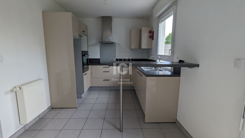 Location  maison 5 pièces 97.11 m² à Thouaré-sur-Loire (44470), 1 290 €