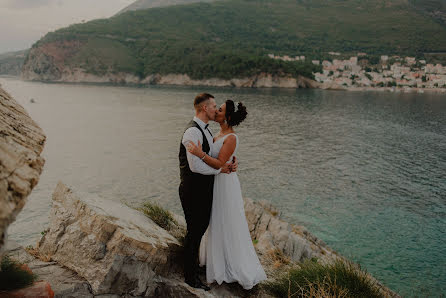 Fotograful de nuntă Jasmin Čizmović (cjweddingz). Fotografia din 27 octombrie 2022