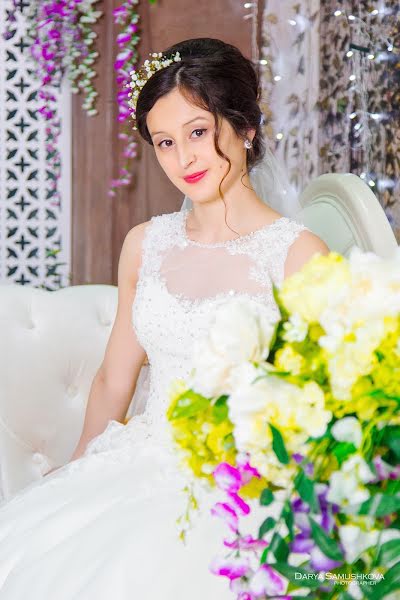 Fotografo di matrimoni Darya Samushkova (daryaleon). Foto del 24 marzo 2016