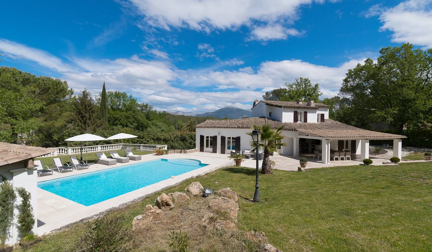 Villa avec piscine et jardin Valbonne