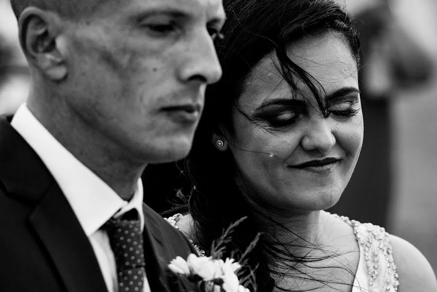 Fotografo di matrimoni Mile Vidic Gutiérrez (milevidicgutier). Foto del 28 maggio 2019