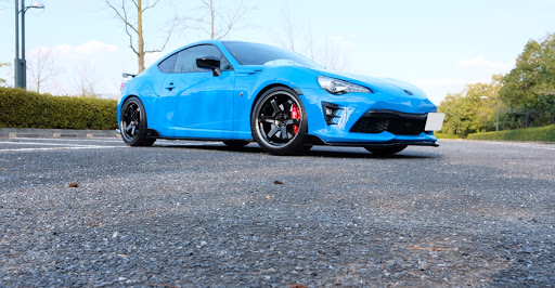 86 の足回り マフラー紹介 Hks 車高調 Revolutionに関するカスタム メンテナンスの投稿画像 車のカスタム情報はcartune