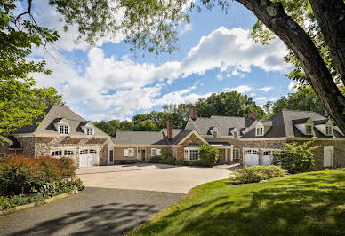 House with pool and garden 2