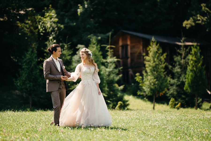 Wedding photographer Oleg Cherevchuk (cherevchuk). Photo of 30 November 2020