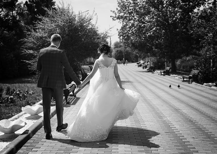 Fotógrafo de casamento Olga Sergeeva (id43824045). Foto de 2 de outubro 2019