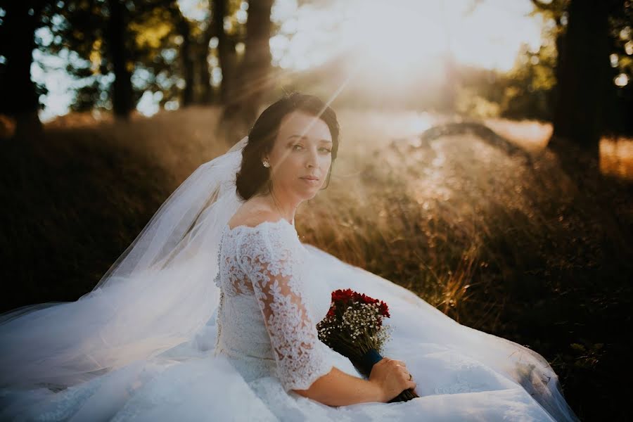 結婚式の写真家Diana Cermakova (dianacermakova)。2019 4月11日の写真