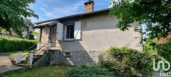 maison à Le Rouget (15)