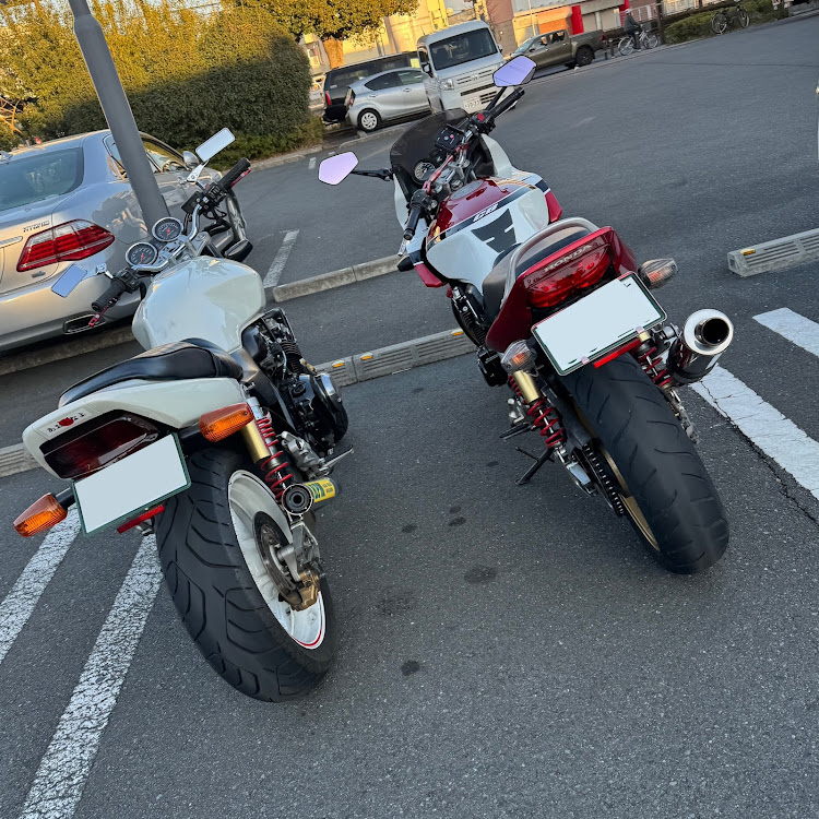 うーささんが投稿したCB400SF・CB400・親子の愛車に関するカスタム事例の投稿画像1枚目