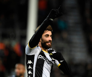 Mehdi Bayat ziet in één speler de waarde van zijn club: "Hij straalt uit waar Charleroi voor staat"