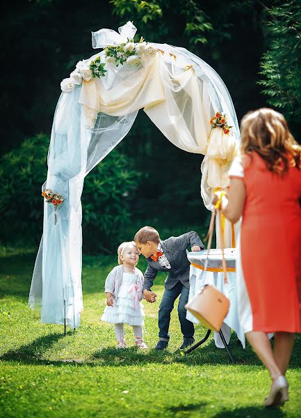 Wedding photographer Lena Astafeva (tigrdi). Photo of 12 July 2018