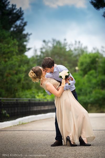 結婚式の写真家Irina Kozlova (irinakozlova)。2015 8月4日の写真
