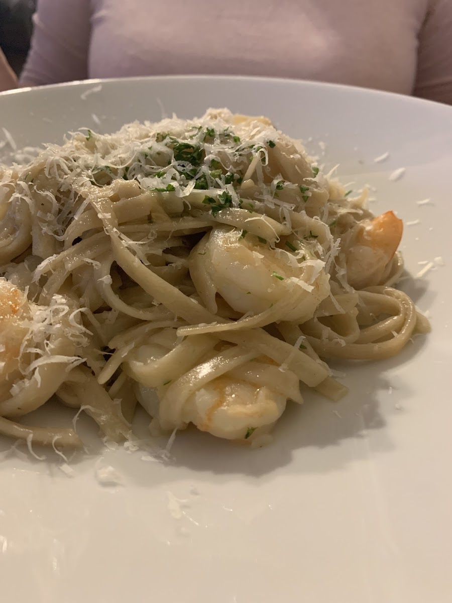 Scampi Gianni with olive oil and garlic with GF pasta