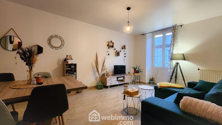 Vente appartement 2 pièces 42 m² à Nay (64800), 84 000 €