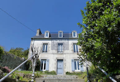 Seaside house with garden and terrace 5