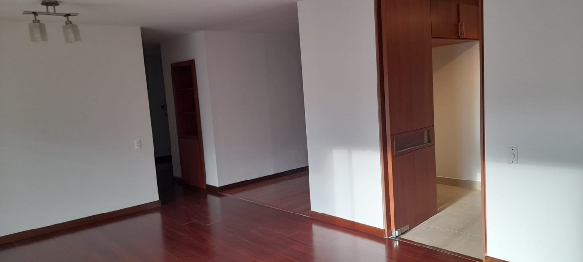 Apartamento En Venta - San Jose De Bavaria, Bogota