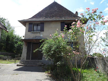 maison à La Chapelle-de-la-Tour (38)