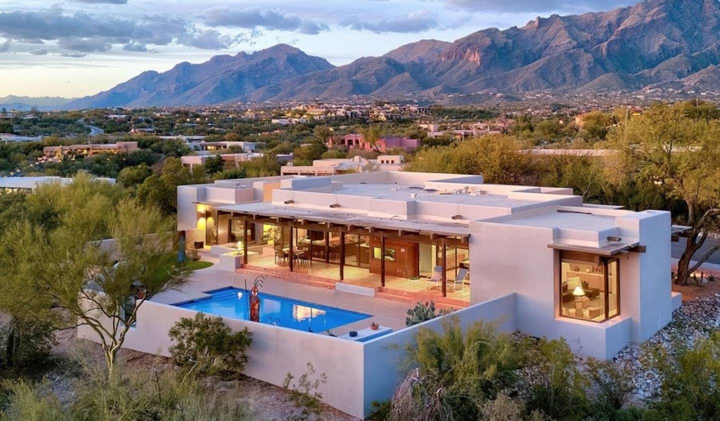 House with pool Tucson