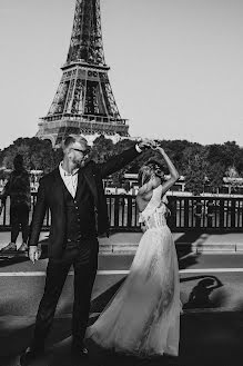 Fotografer pernikahan Adrian Bubicz (bubiczlbn). Foto tanggal 15 Mei 2023