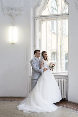 Wedding photographer Eszter Semsei (esztersemsei). Photo of 10 June 2016