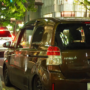 スペイド NCP141