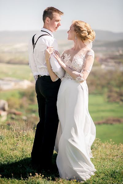 Fotógrafo de casamento Irina Balaevskaya (balaievskaya). Foto de 4 de agosto 2017