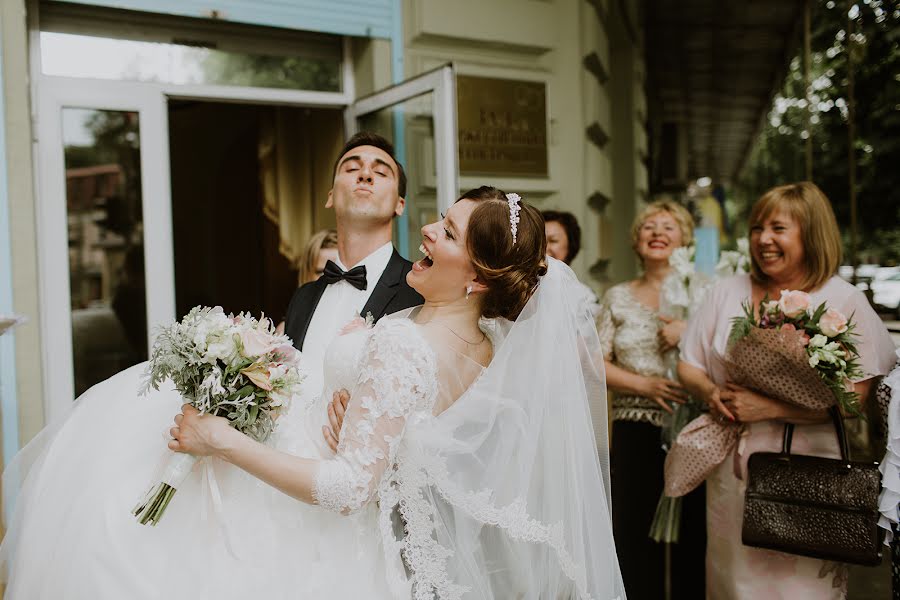 Fotografo di matrimoni Irina Moshnyackaya (imoshphoto). Foto del 22 giugno 2017