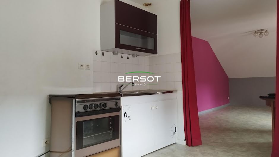 Location  appartement 2 pièces 37.8 m² à Sermamagny (90300), 375 €