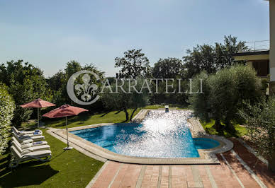 Villa with pool and terrace 5