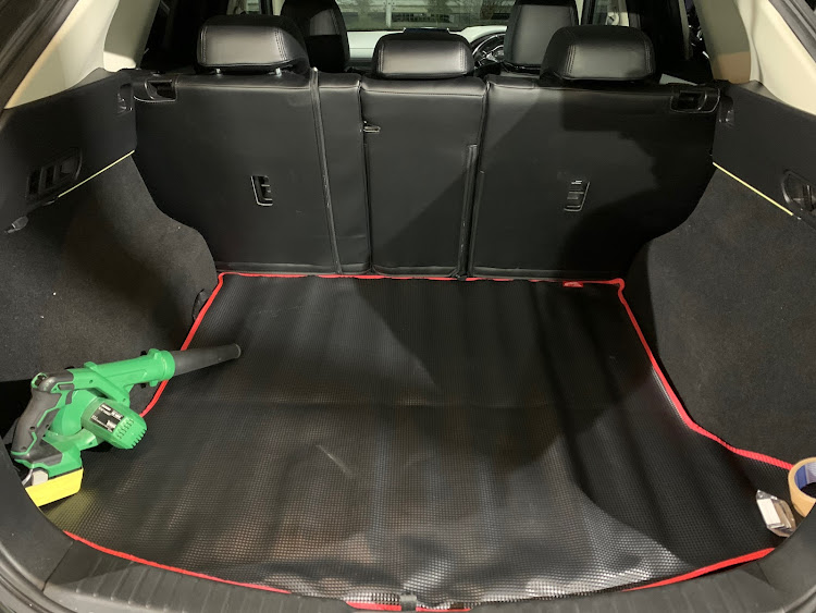 CX-5のcx-5 KF・マツダ・cx5・ラゲッジランプ・トランクに関するカスタム事例の投稿画像2枚目