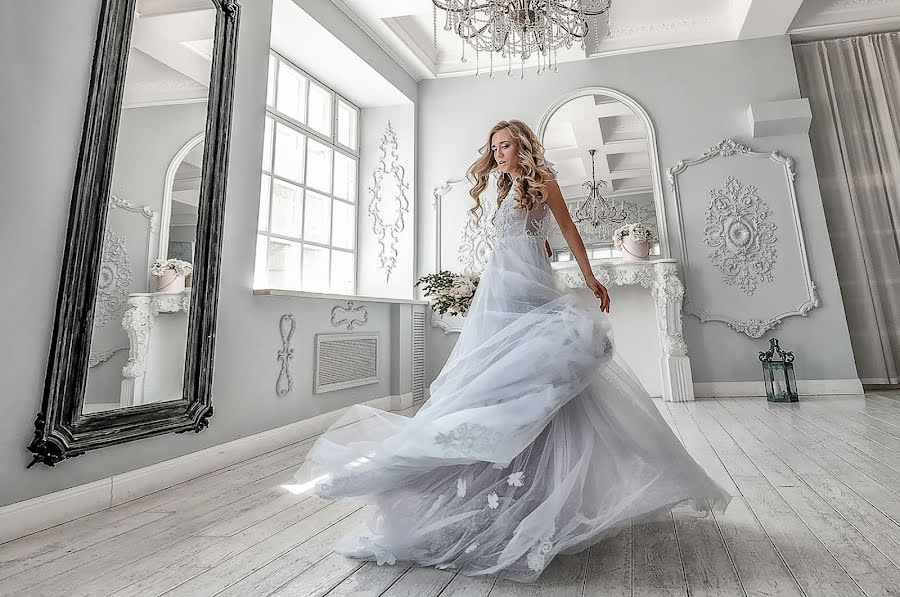 Wedding photographer Aleksey Komissarov (fotokomiks). Photo of 24 January 2019