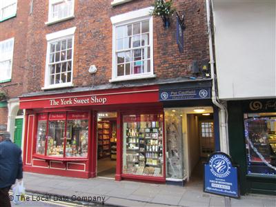 Pat Caulfield Hairdresser On Low Petergate Hairdressers In City