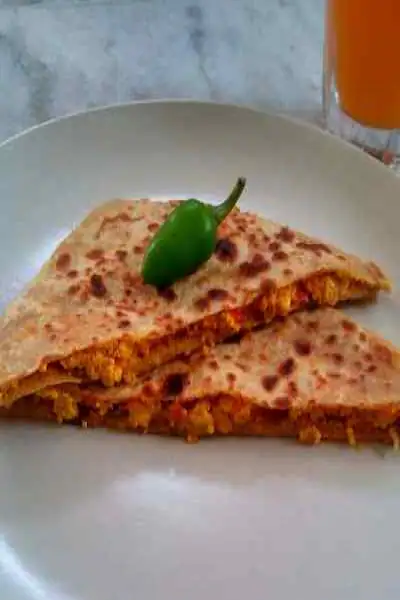 Stuffed Paneer Bhurji Kulcha