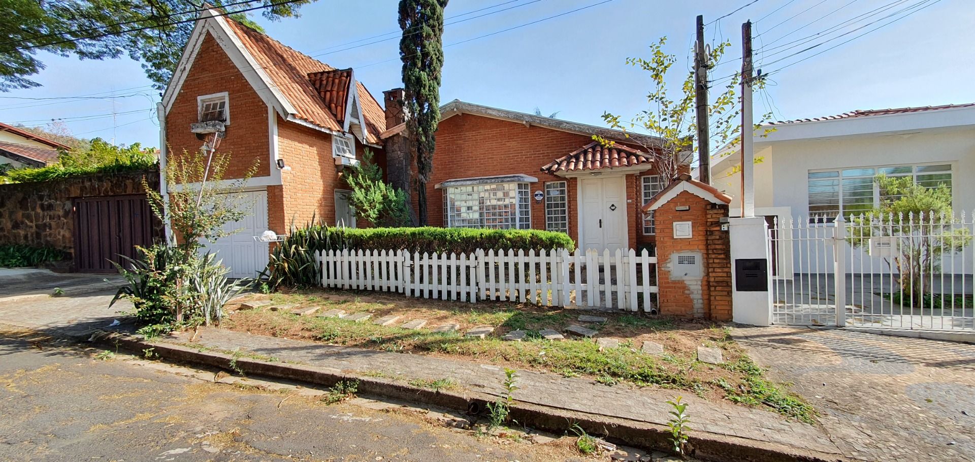 Casas à venda Alphaville Dom Pedro