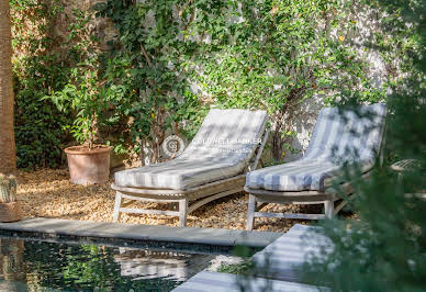 Maison avec piscine et terrasse 15