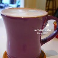 Le fleur Cafe花兒咖啡