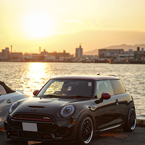 ミニ ハッチバック JCW