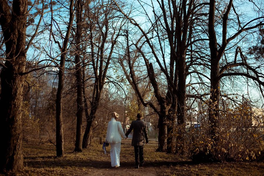 Fotógrafo de casamento Olga Svetlaya (svetlaya). Foto de 18 de dezembro 2017