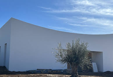 Maison avec piscine et terrasse 17