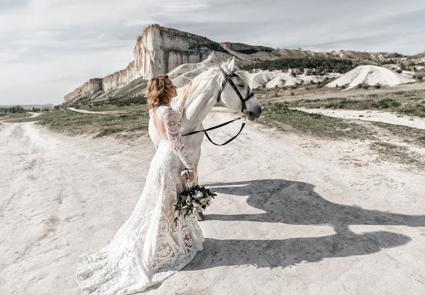 Wedding photographer Yana Semenenko (semenenko). Photo of 18 May 2023