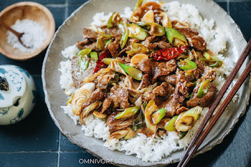 Scallion Beef Stir Fry (葱爆牛肉)