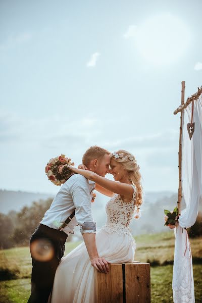 Fotógrafo de casamento Jan Dikovský (jandikovsky). Foto de 29 de julho 2017