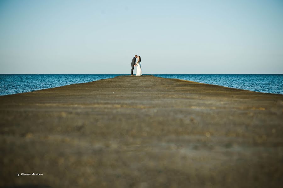 Wedding photographer Giannis Manioros (giannismanioro). Photo of 4 June 2015