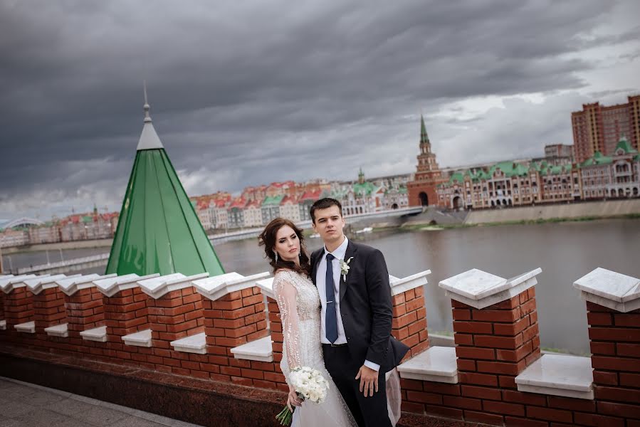 Wedding photographer Elena Marinina (fotolenchik). Photo of 1 October 2017