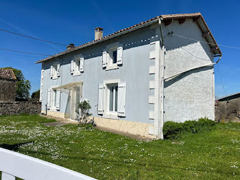 maison à Bougon (79)