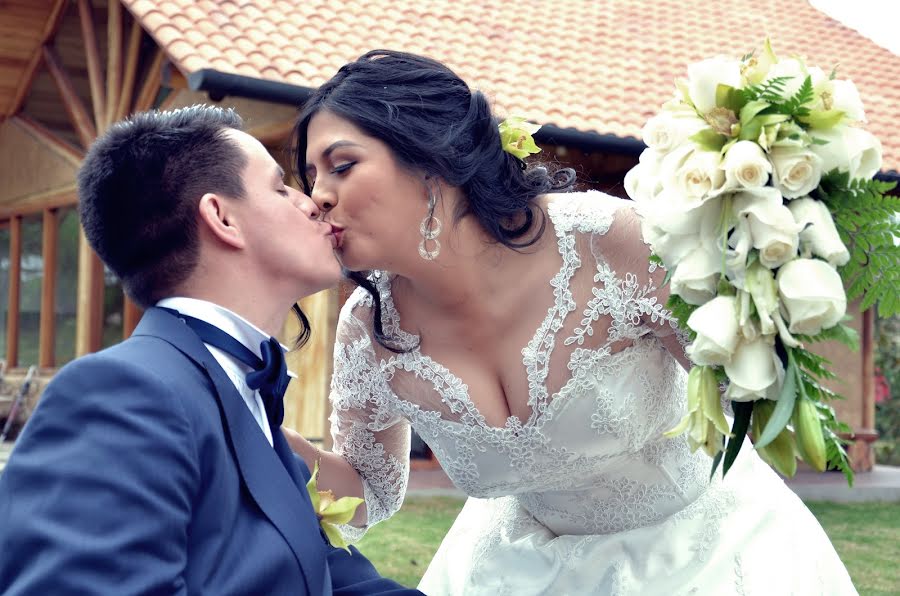 Fotografo di matrimoni Mateo Jara Hurtado (mateojara). Foto del 2 maggio 2019