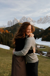 Fotografo di matrimoni Sorin And Patricia (sirbusorin). Foto del 27 aprile 2022