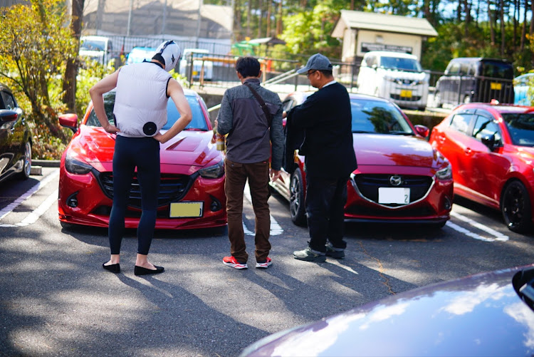 デミオの皇帝号・富士山パーキングオフ・富士北麓駐車場・ビッグモーター・オフ会に関するカスタム事例の投稿画像20枚目